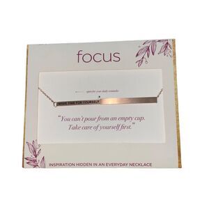 NWT Focus Message Bar Necklace Rose Gold